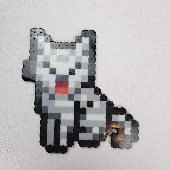 Grey Cat Screm (Zelda Minish Cap) Perler Bead Pixel Art - Picture 1 of 2